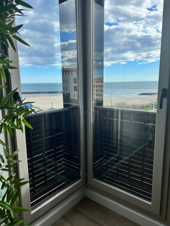 En Front De Mer, Magnifique Appartement 6 Pers. Agde Exterior photo